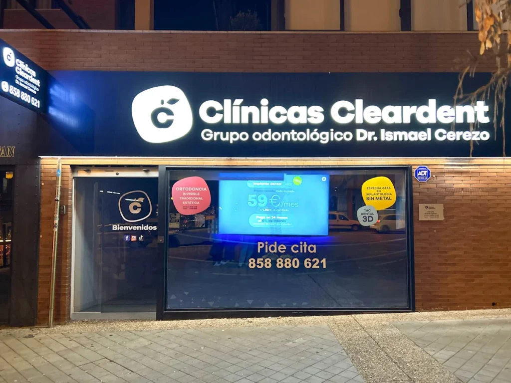 Fachada Clinicas Cleardent
